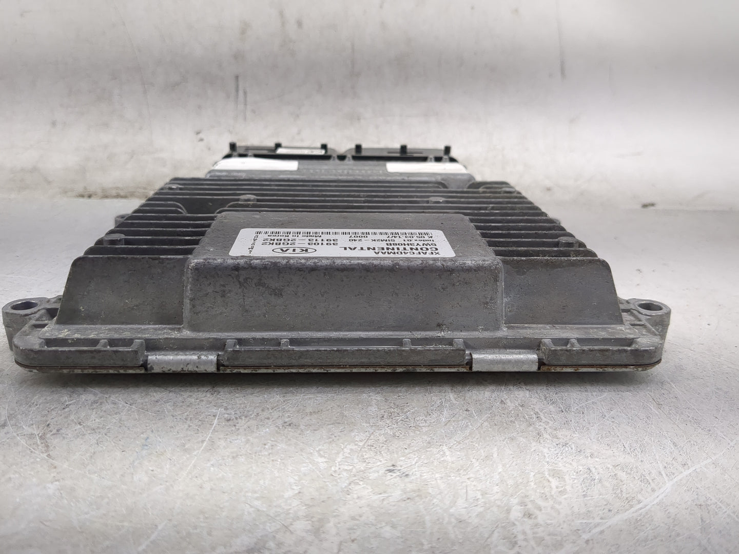 2014-2015 Kia Sorento PCM Engine Control Computer ECU ECM PCU OEM P/N:39113-2GBK2 39103-2GBK2 Fits Fits 2014 2015 OEM Used A