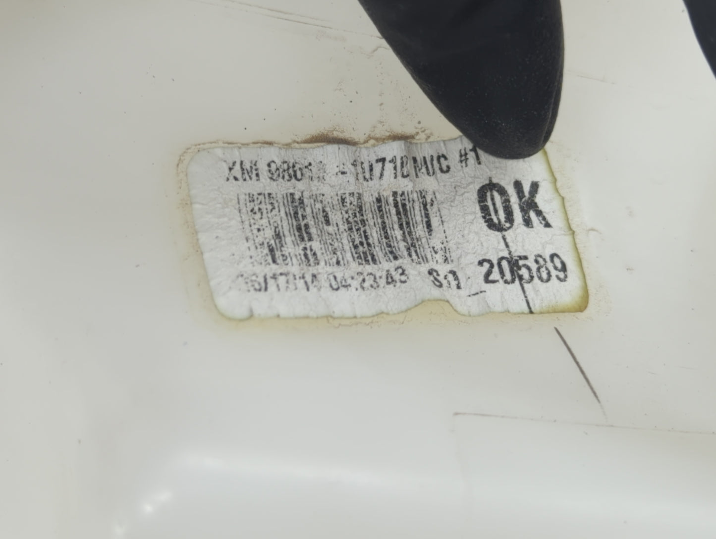 2014-2015 Kia Sorento Windshield Washer Fluid Reservoir Bottle Oem - Oemusedautoparts1.com
