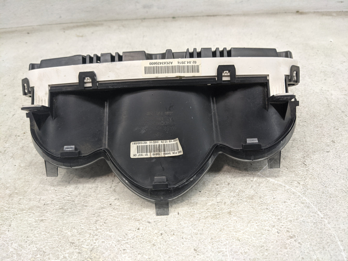 2014-2015 Kia Sorento Instrument Cluster Speedometer Gauges P/N:94003-1U010 A2C83420600 Miles:138K Fits Fits 2014 2015 OEM U