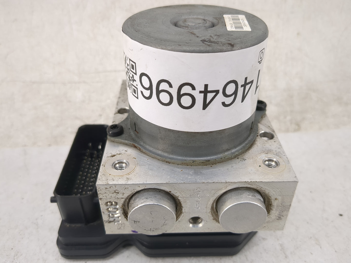 2014-2015 Kia Sorento ABS Pump Control Module Replacement P/N:58920-1U000 BE6003N801, 5WY7F94B Fits Fits 2014 2015 OEM Used 
