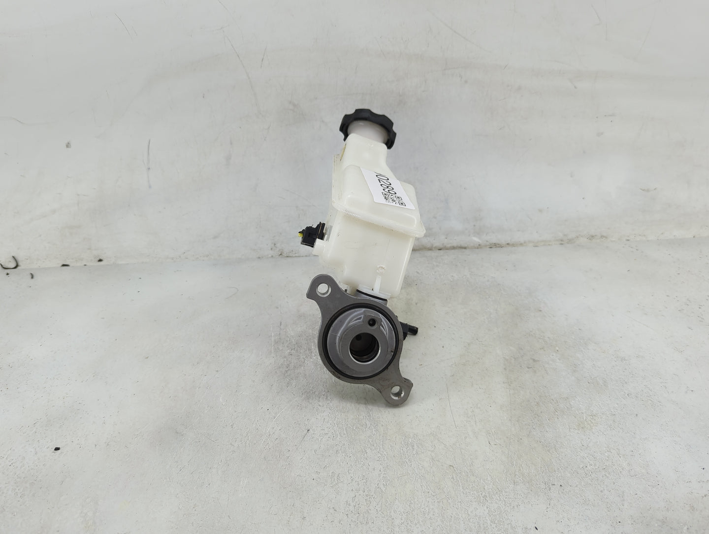 2014-2015 Kia Sorento Brake Master Cylinder 1490289 - Oemusedautoparts1.com