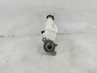 2014-2015 Kia Sorento Brake Master Cylinder 1490289 - Oemusedautoparts1.com