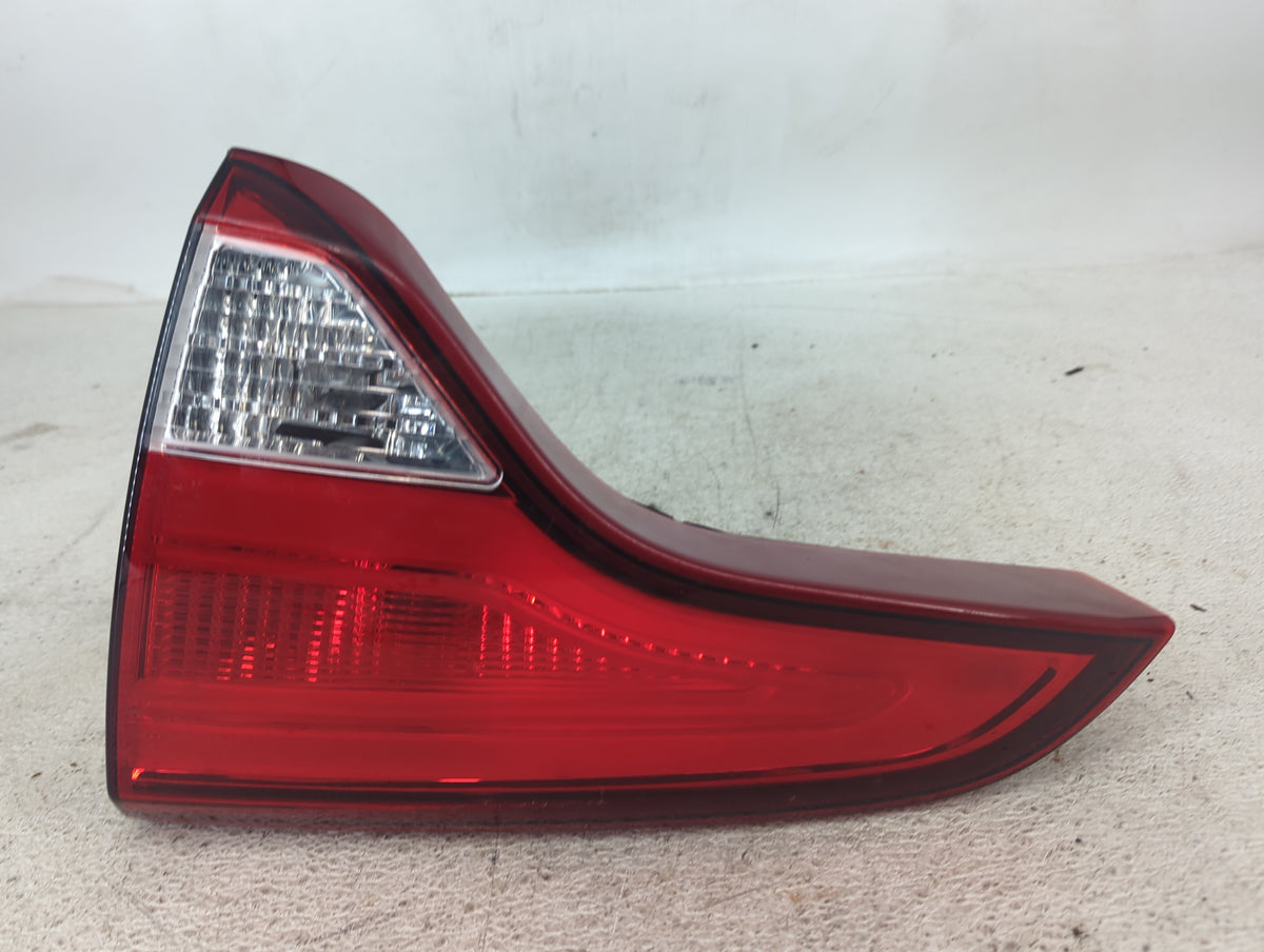 2014-2015 Kia Sorento Passenger Right Side Deck Lid Mounted Tail Light 1502168 - Oemusedautoparts1.com