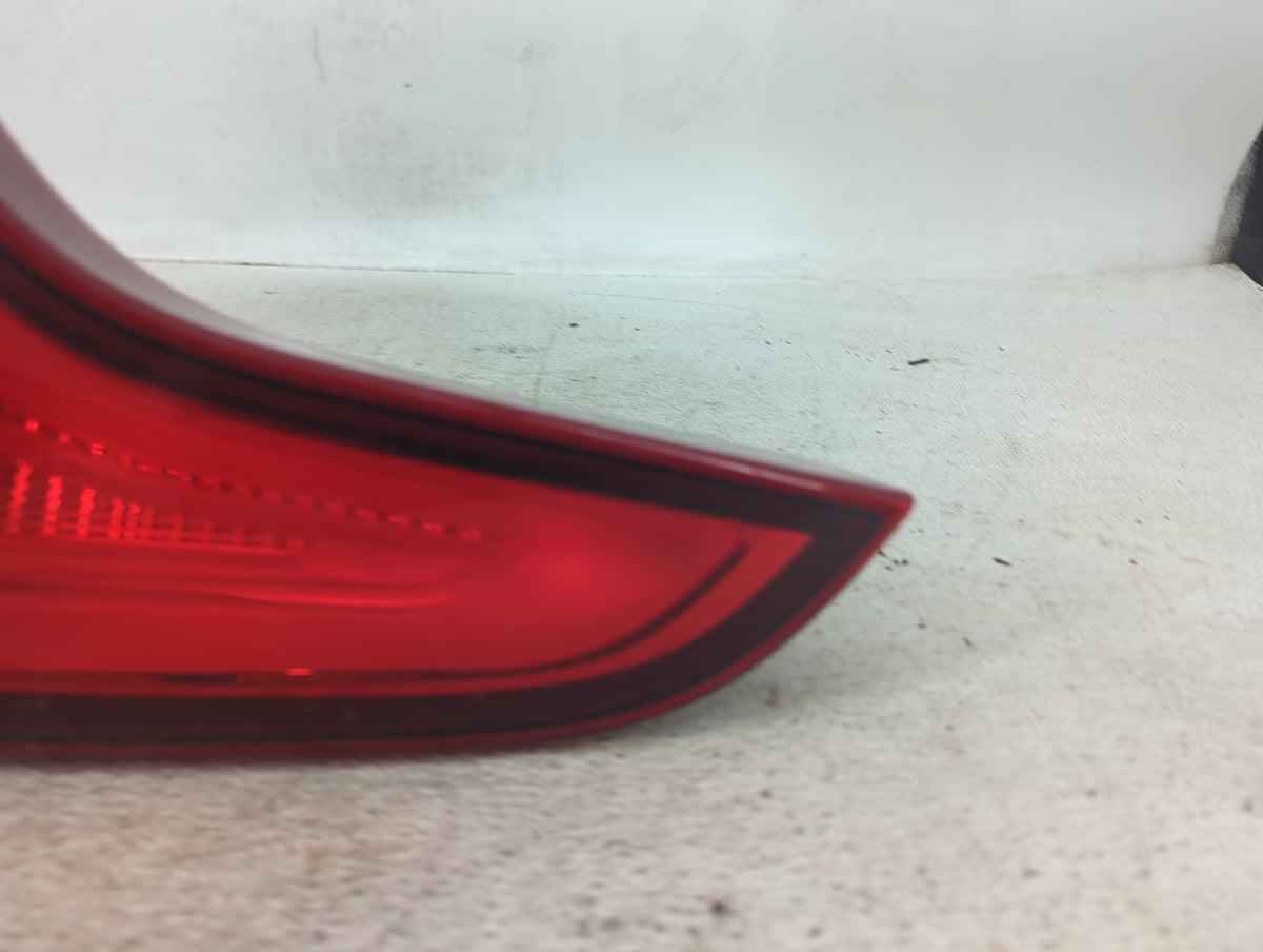 2014-2015 Kia Sorento Passenger Right Side Deck Lid Mounted Tail Light 1502168 - Oemusedautoparts1.com