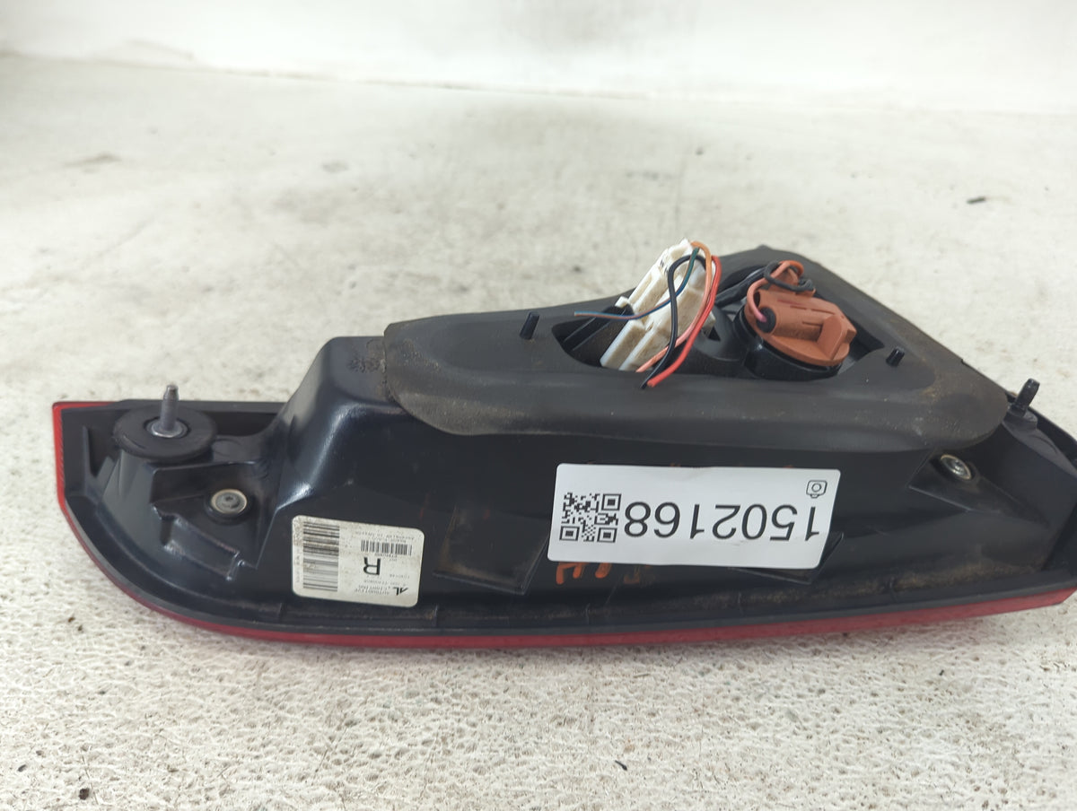 2014-2015 Kia Sorento Passenger Right Side Deck Lid Mounted Tail Light 1502168 - Oemusedautoparts1.com