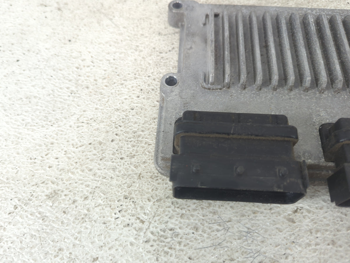 2014-2015 Kia Sorento PCM Engine Control Computer ECU ECM PCU OEM P/N:39100-3CXN5 28432830 Fits Fits 2014 2015 OEM Used Auto