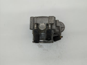 2016-2018 Kia Sorento Throttle Body P/N:35100-2G610 Fits Fits 2015 2016 2017 2018 2019 OEM Used Auto Parts