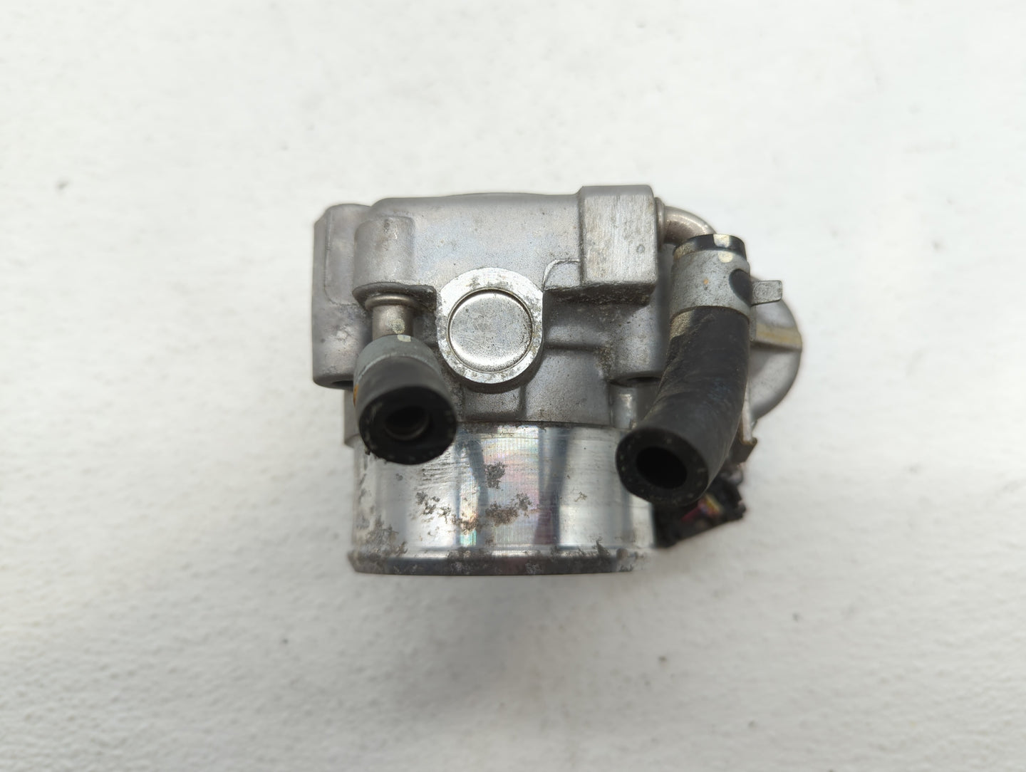 2016-2019 Kia Sorento Throttle Body P/N:0 280 750 618 35100-2G600 Fits Fits 2015 2016 2017 2018 2019 OEM Used Auto Parts - O