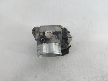 2012-2015 Kia Sorento Throttle Body P/N:35100-2G700 Fits Fits 2011 2012 2013 2014 2015 2016 OEM Used Auto Parts
