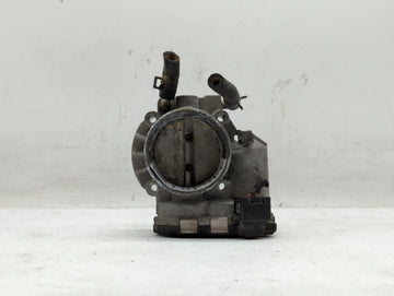 2012-2015 Kia Sorento Throttle Body P/N:35100-2G700 Fits Fits 2011 2012 2013 2014 2015 2016 OEM Used Auto Parts - Oemusedaut