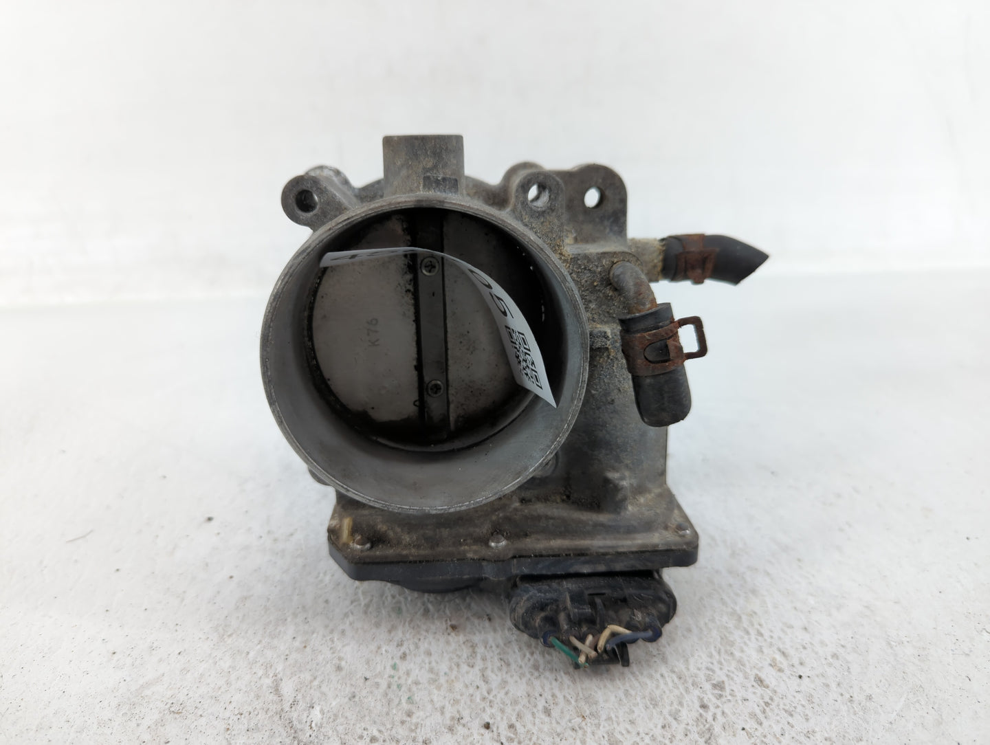 2014-2018 Kia Sorento Throttle Body P/N:35100-3CAA0 Fits Fits 2012 2013 2014 2015 2016 2017 2018 OEM Used Auto Parts - Oemus