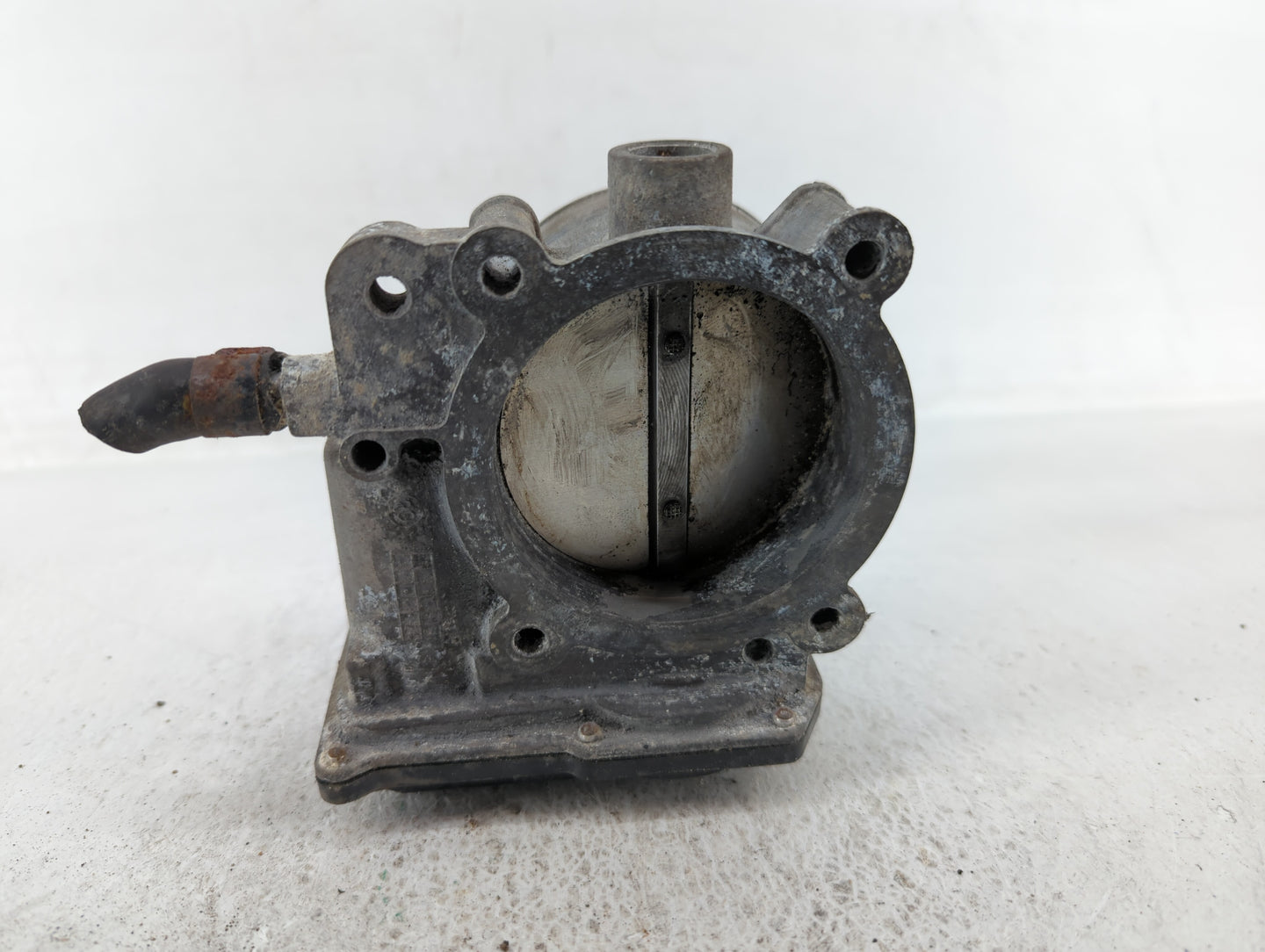 2014-2018 Kia Sorento Throttle Body P/N:35100-3CAA0 Fits Fits 2012 2013 2014 2015 2016 2017 2018 OEM Used Auto Parts - Oemus