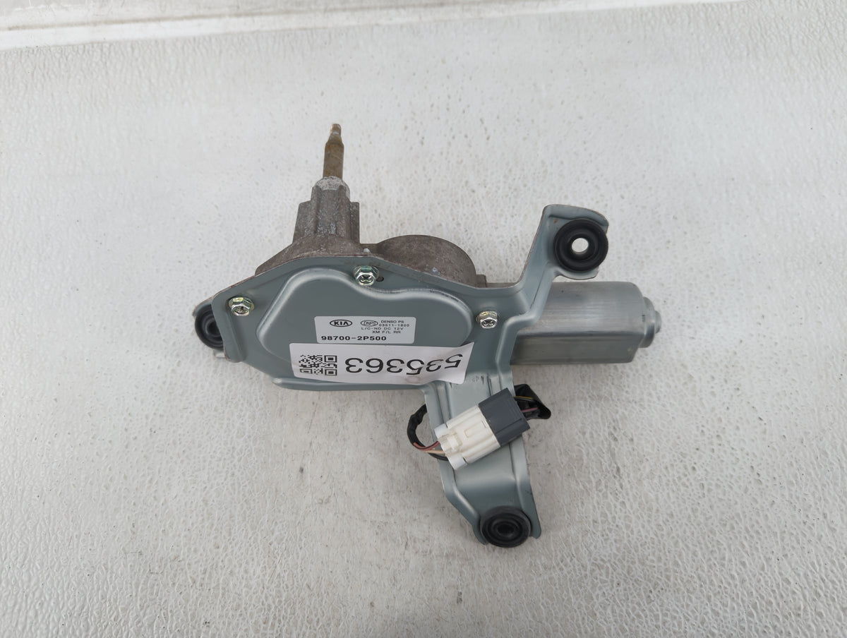 2015 Kia Sorento Front Windshield Wiper Motor P/N:98700-2P500 Fits OEM Used Auto Parts - Oemusedautoparts1.com