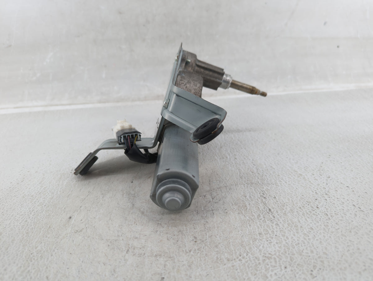 2015 Kia Sorento Front Windshield Wiper Motor P/N:98700-2P500 Fits OEM Used Auto Parts - Oemusedautoparts1.com
