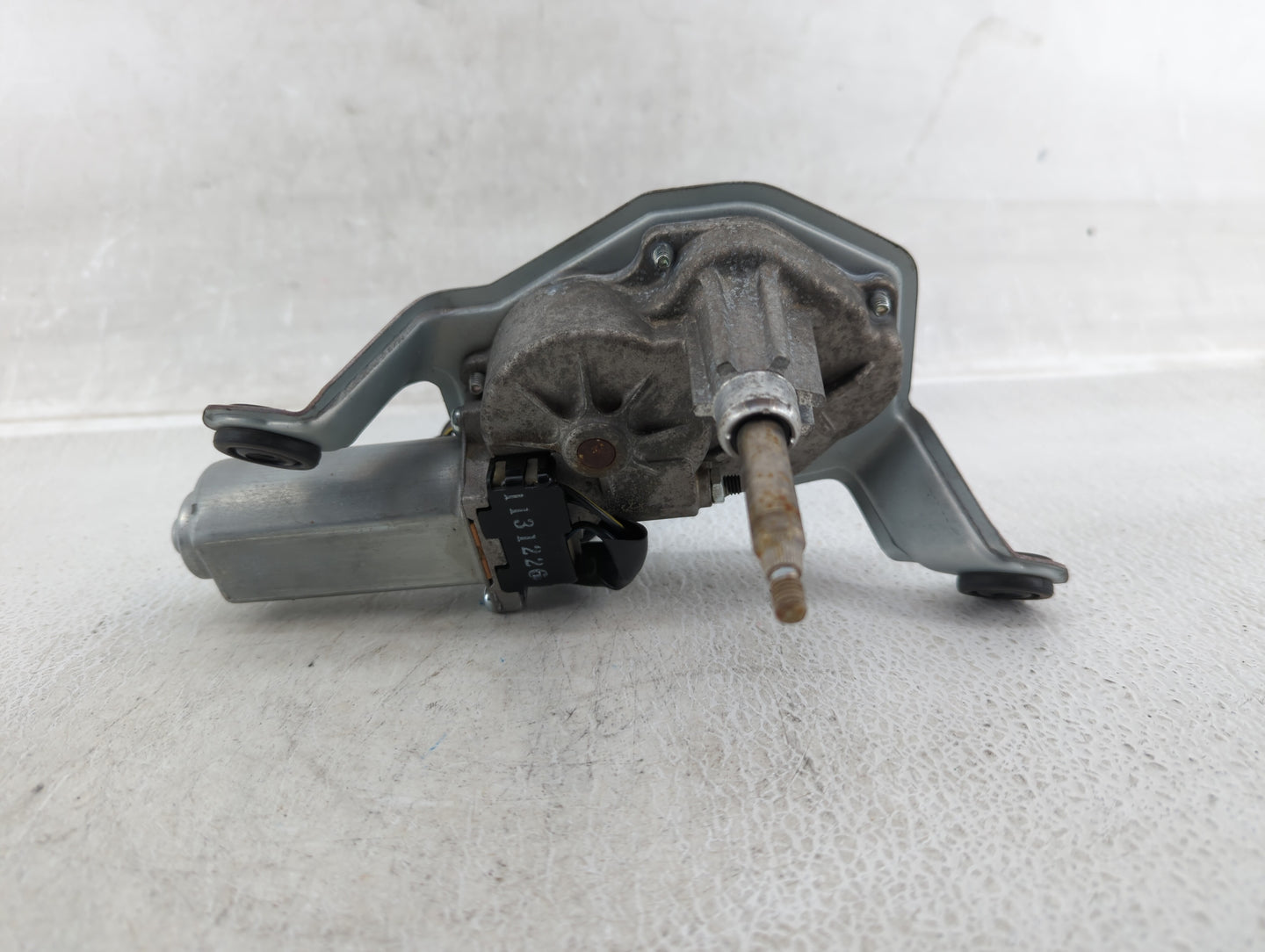2015 Kia Sorento Front Windshield Wiper Motor P/N:98700-2P500 Fits OEM Used Auto Parts - Oemusedautoparts1.com