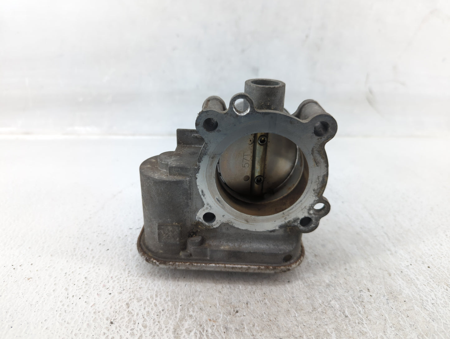 2012-2015 Kia Sorento Throttle Body Fits Fits 2011 2012 2013 2014 2015 2016 OEM Used Auto Parts - Oemusedautoparts1.com