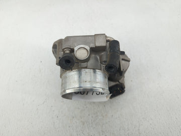 2012-2015 Kia Sorento Throttle Body P/N:35100-2G700 Fits Fits 2011 2012 2013 2014 2015 2016 OEM Used Auto Parts