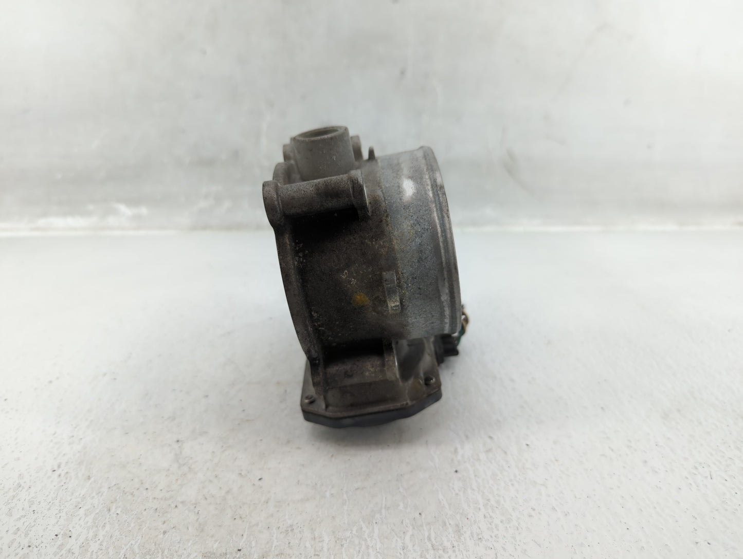 2014-2018 Kia Sorento Throttle Body P/N:35100-3CAA0 Fits Fits 2012 2013 2014 2015 2016 2017 2018 OEM Used Auto Parts - Oemus