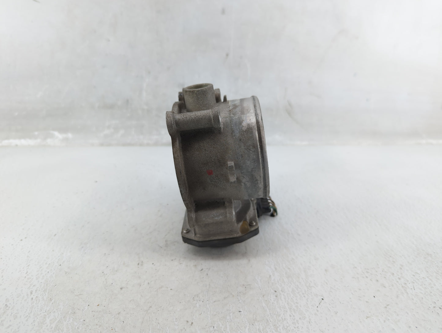 2014-2018 Kia Sorento Throttle Body P/N:35100-3CAA0 Fits Fits 2012 2013 2014 2015 2016 2017 2018 OEM Used Auto Parts - Oemus