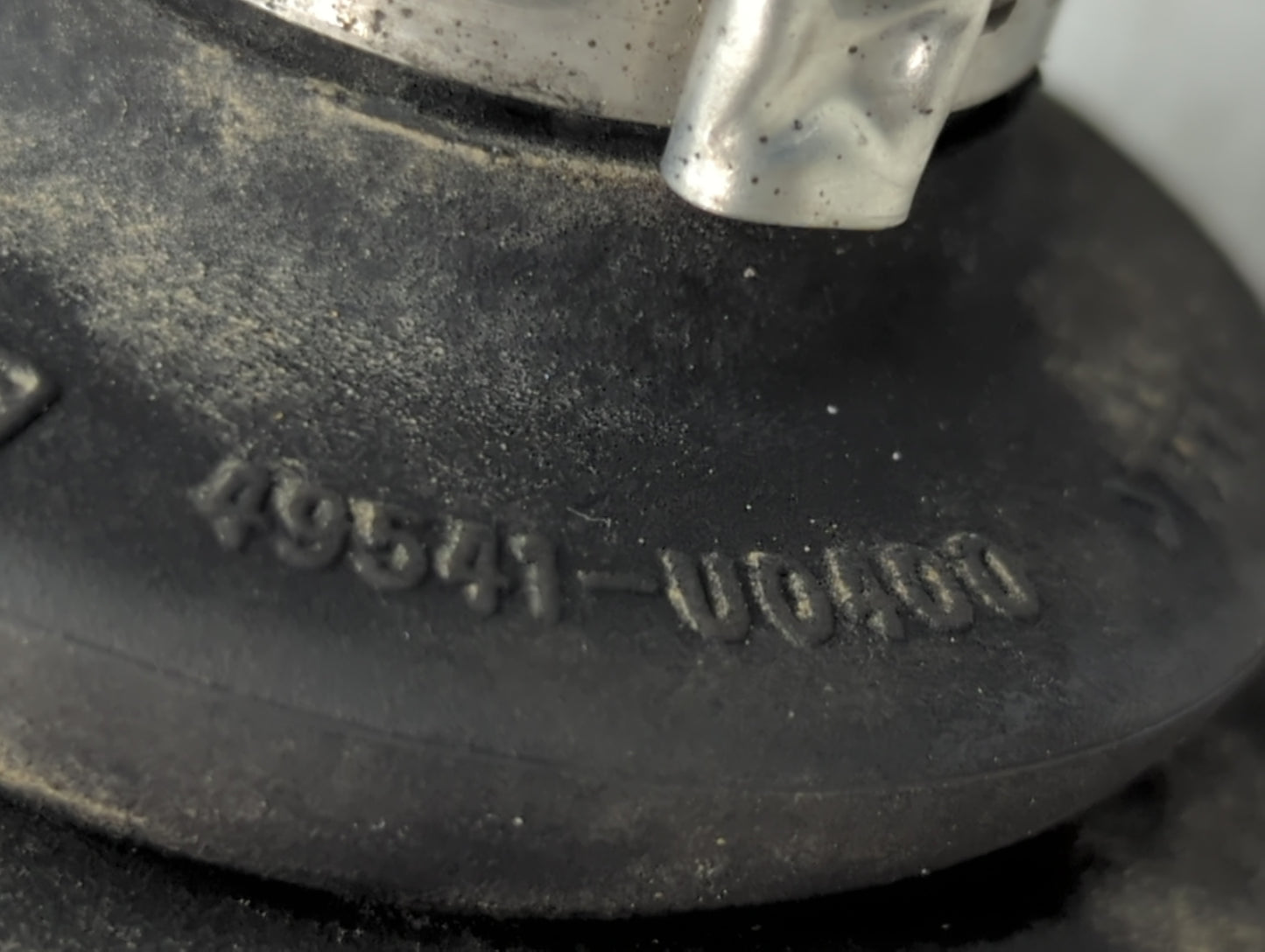 2015 Kia Sorento Axle Shaft Front Driver Cv C/v - Oemusedautoparts1.com