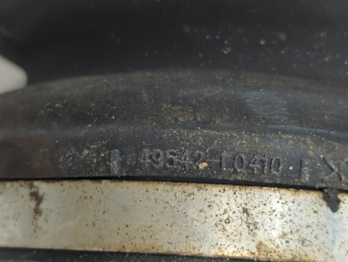 2015 Kia Sorento Axle Shaft Front Driver Cv C/v - Oemusedautoparts1.com