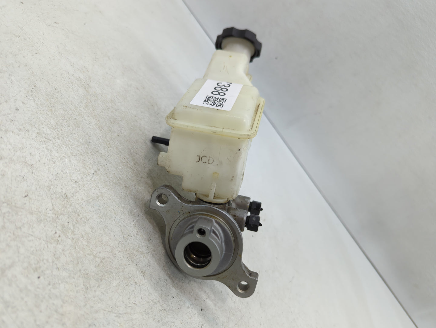 2014-2015 Kia Sorento Brake Master Cylinder - Oemusedautoparts1.com