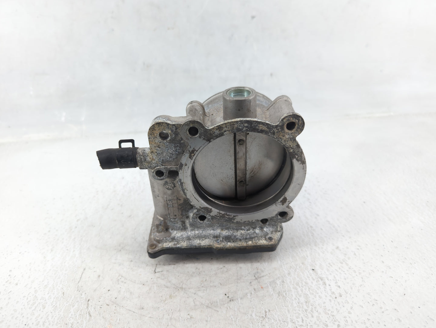 2014-2018 Kia Sorento Throttle Body P/N:35100-3CAA0 Fits Fits 2012 2013 2014 2015 2016 2017 2018 OEM Used Auto Parts - Oemus