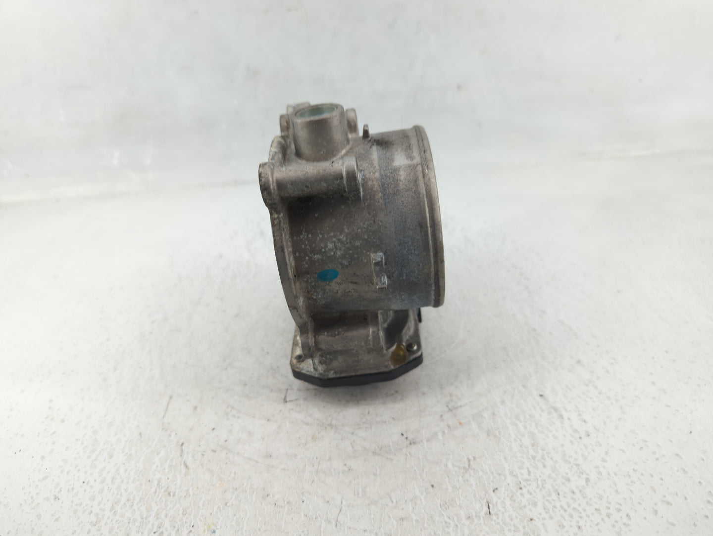 2014-2018 Kia Sorento Throttle Body P/N:35100-3CAA0 Fits Fits 2012 2013 2014 2015 2016 2017 2018 OEM Used Auto Parts - Oemus
