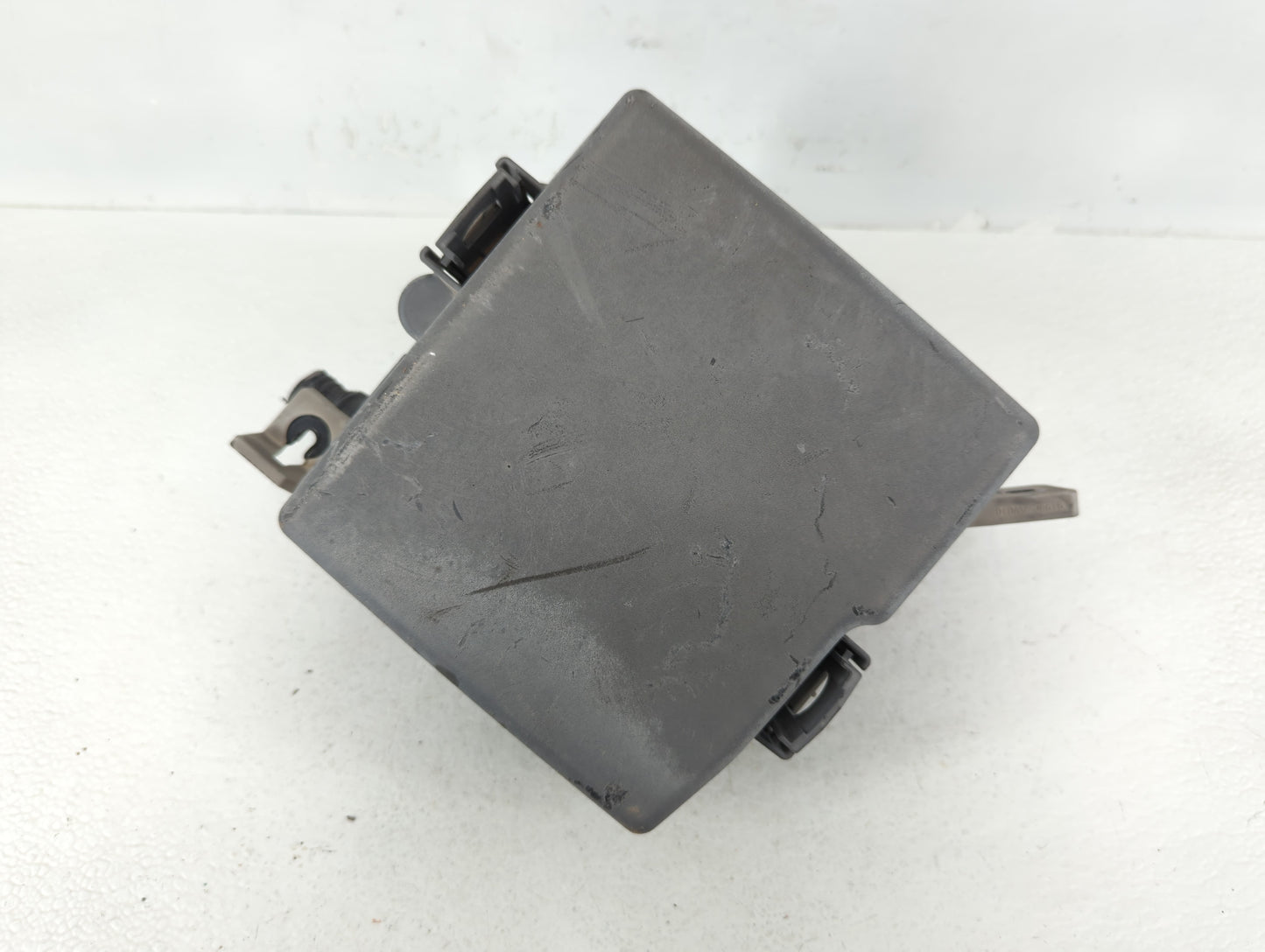 2014-2015 Kia Sorento Fusebox Fuse Box Panel Relay Module P/N:91941-2P520 Fits Fits 2014 2015 OEM Used Auto Parts - Oemuseda