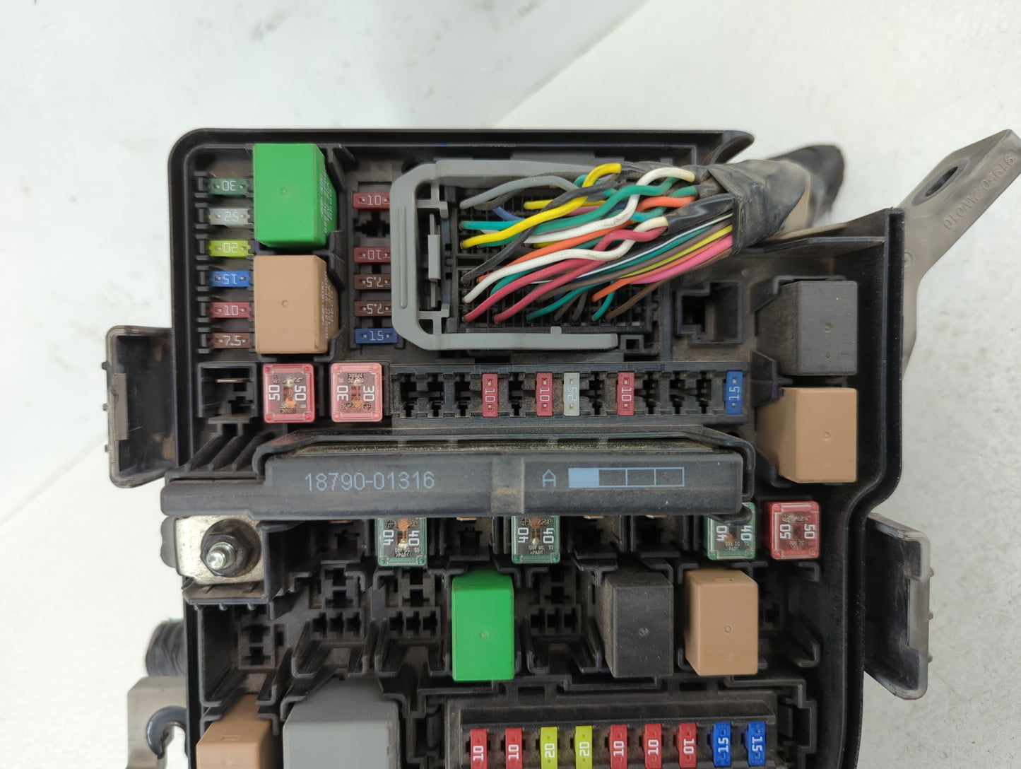 2014-2015 Kia Sorento Fusebox Fuse Box Panel Relay Module P/N:91941-2P520 Fits Fits 2014 2015 OEM Used Auto Parts - Oemuseda