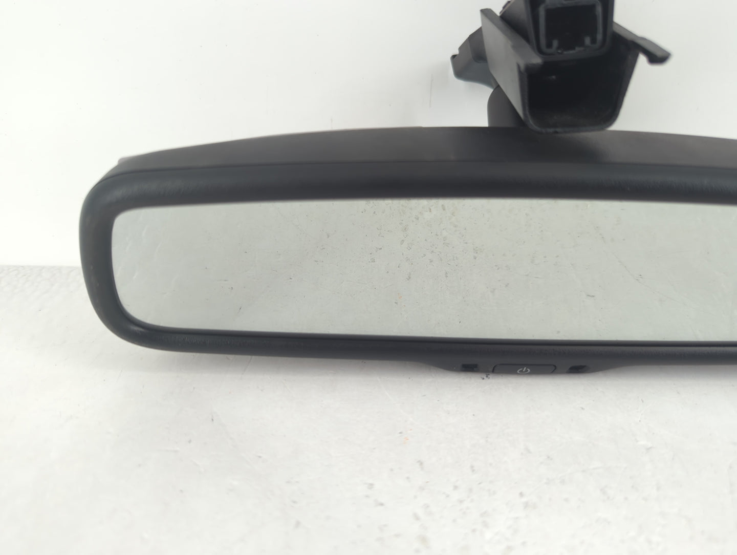 2011-2020 Kia Sorento Interior Rear View Mirror Replacement OEM P/N:E11 026004 Fits OEM Used Auto Parts - Oemusedautoparts1.
