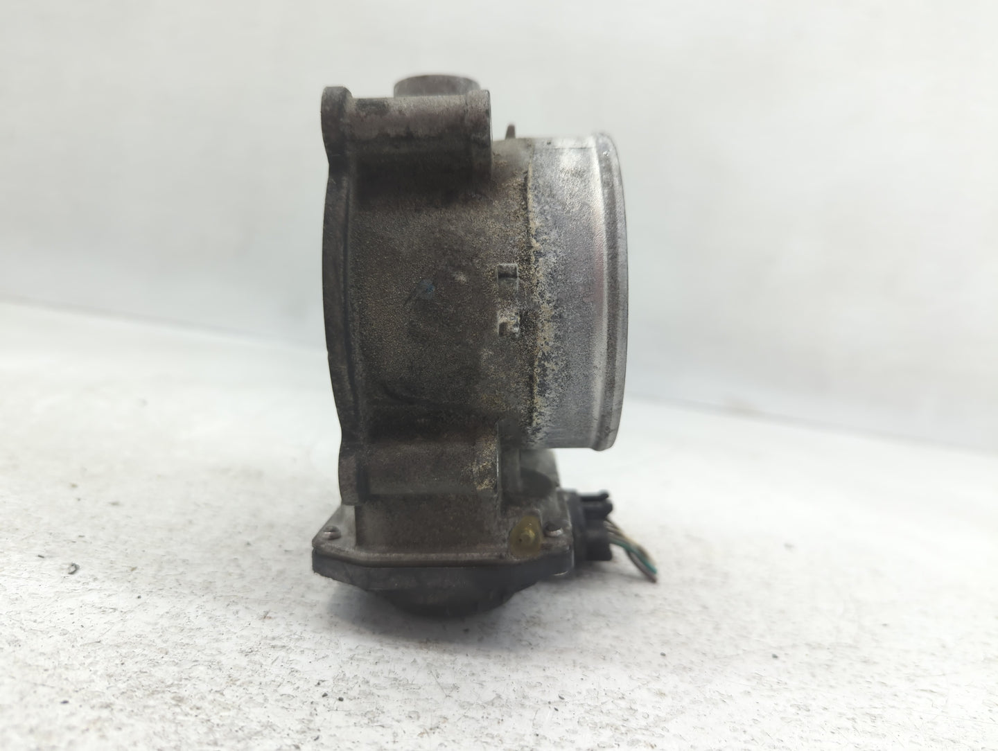 2014-2018 Kia Sorento Throttle Body P/N:35100-3CAA0 Fits Fits 2012 2013 2014 2015 2016 2017 2018 OEM Used Auto Parts - Oemus