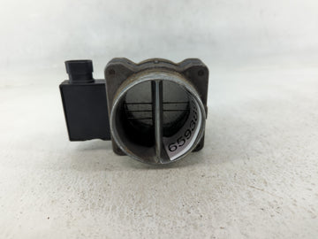 2015 Kia Sorento Throttle Body P/N:97311 9556 2 Fits OEM Used Auto Parts - Oemusedautoparts1.com