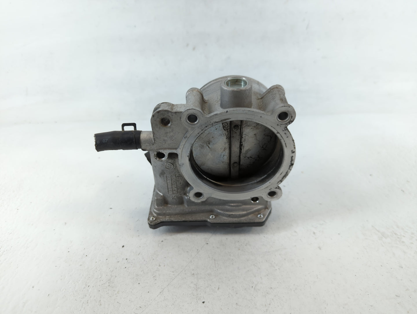 2014-2018 Kia Sorento Throttle Body P/N:35100-3CAA0 Fits Fits 2012 2013 2014 2015 2016 2017 2018 OEM Used Auto Parts - Oemus