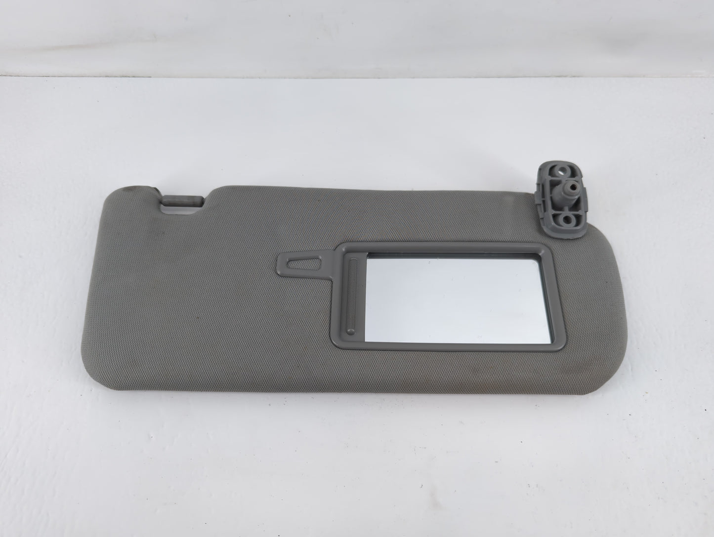 2011-2015 Kia Sorento Sun Visor Shade Replacement Passenger Right Mirror Fits Fits 2011 2012 2013 2014 2015 OEM Used Auto Pa