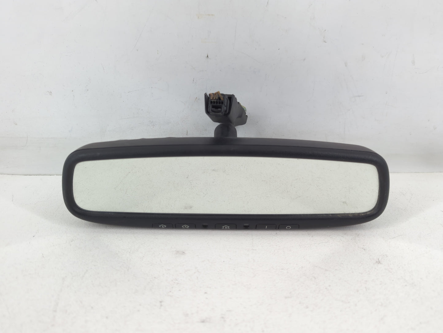 2011-2015 Kia Sorento Interior Rear View Mirror Replacement OEM P/N:E11026006 Fits OEM Used Auto Parts - Oemusedautoparts1.c