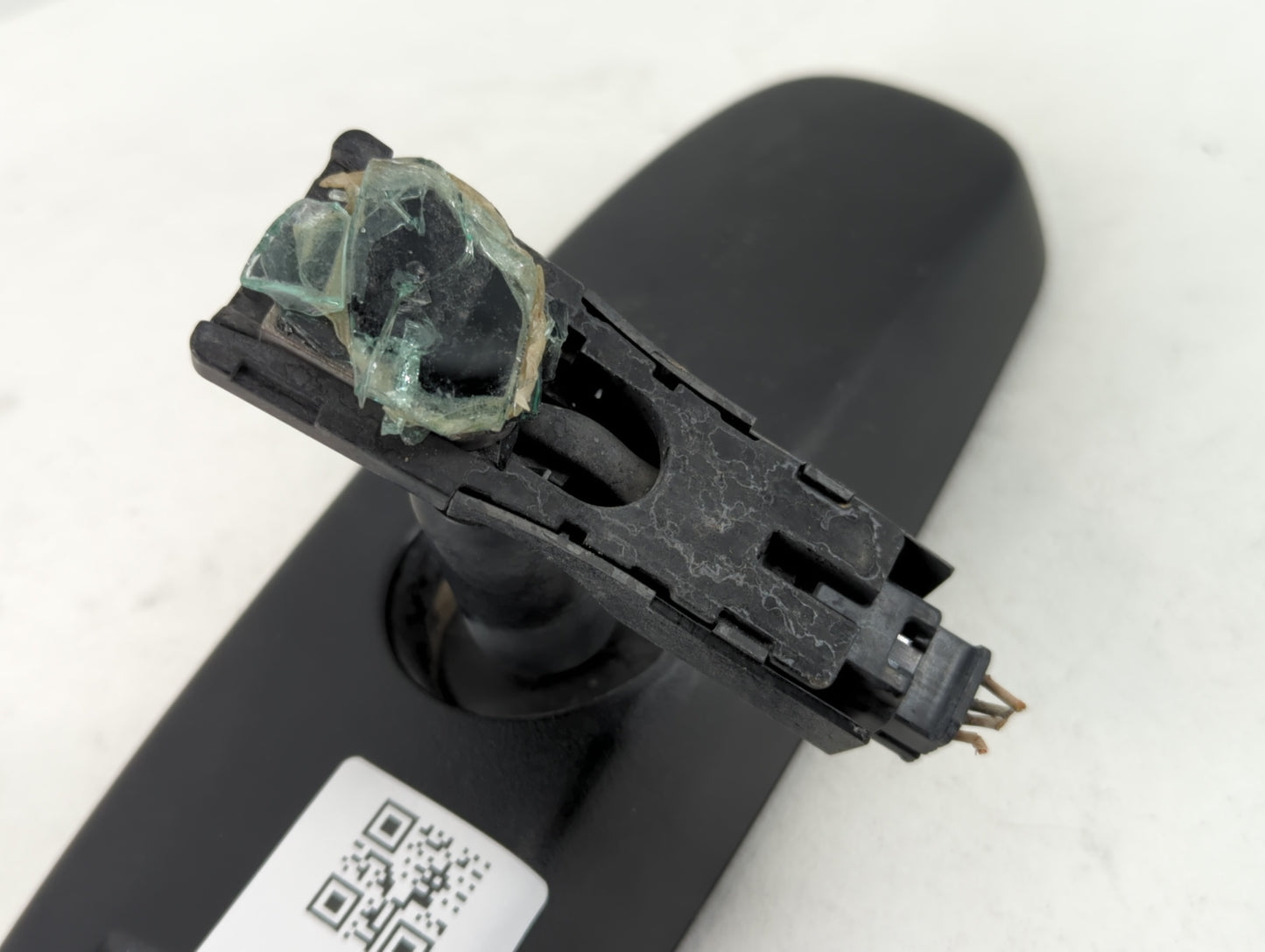 2011-2015 Kia Sorento Interior Rear View Mirror Replacement OEM P/N:E11026006 Fits OEM Used Auto Parts - Oemusedautoparts1.c