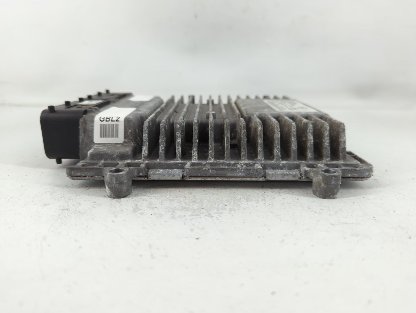2014-2015 Kia Sorento PCM Engine Control Computer ECU ECM PCU OEM P/N:39113-2GBL2 39103-2GBL02 Fits Fits 2014 2015 OEM Used 