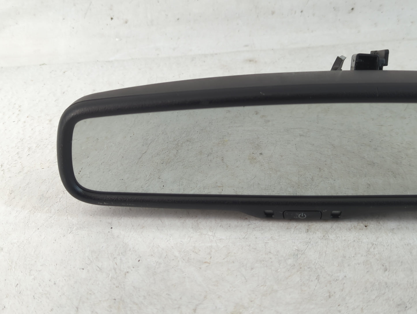 2011-2020 Kia Sorento Interior Rear View Mirror Replacement OEM P/N:E11026004 Fits OEM Used Auto Parts - Oemusedautoparts1.c