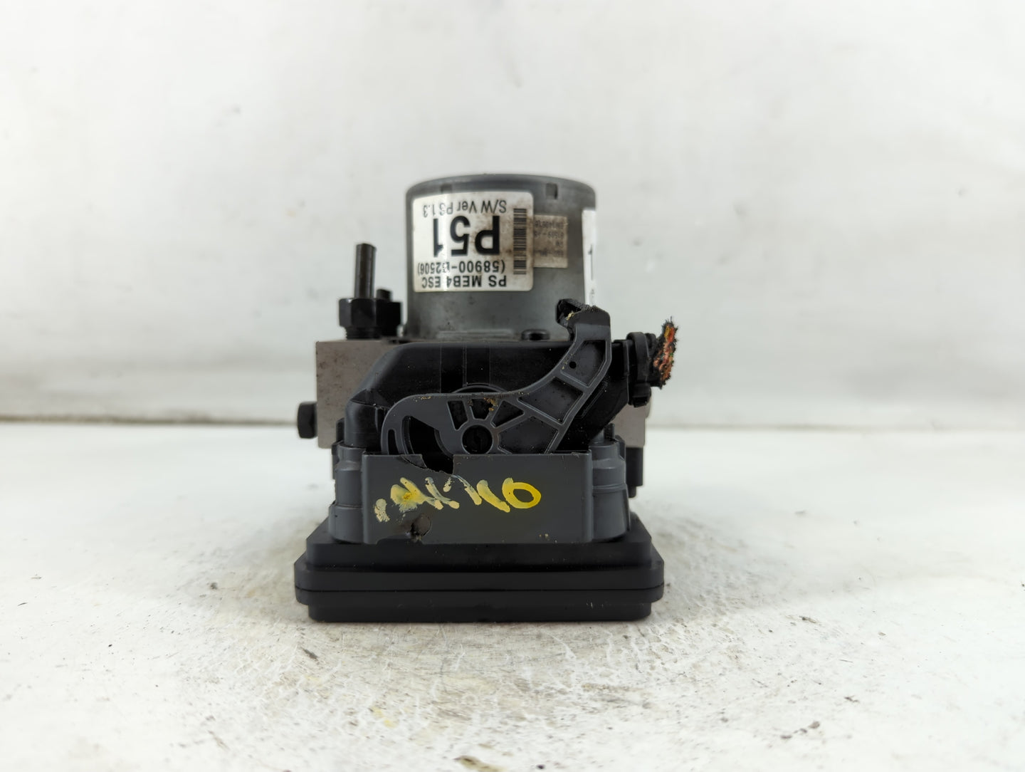 2014-2015 Kia Soul ABS Pump Control Module Replacement P/N:58900-B2506 Fits Fits 2014 2015 OEM Used Auto Parts - Oemusedauto