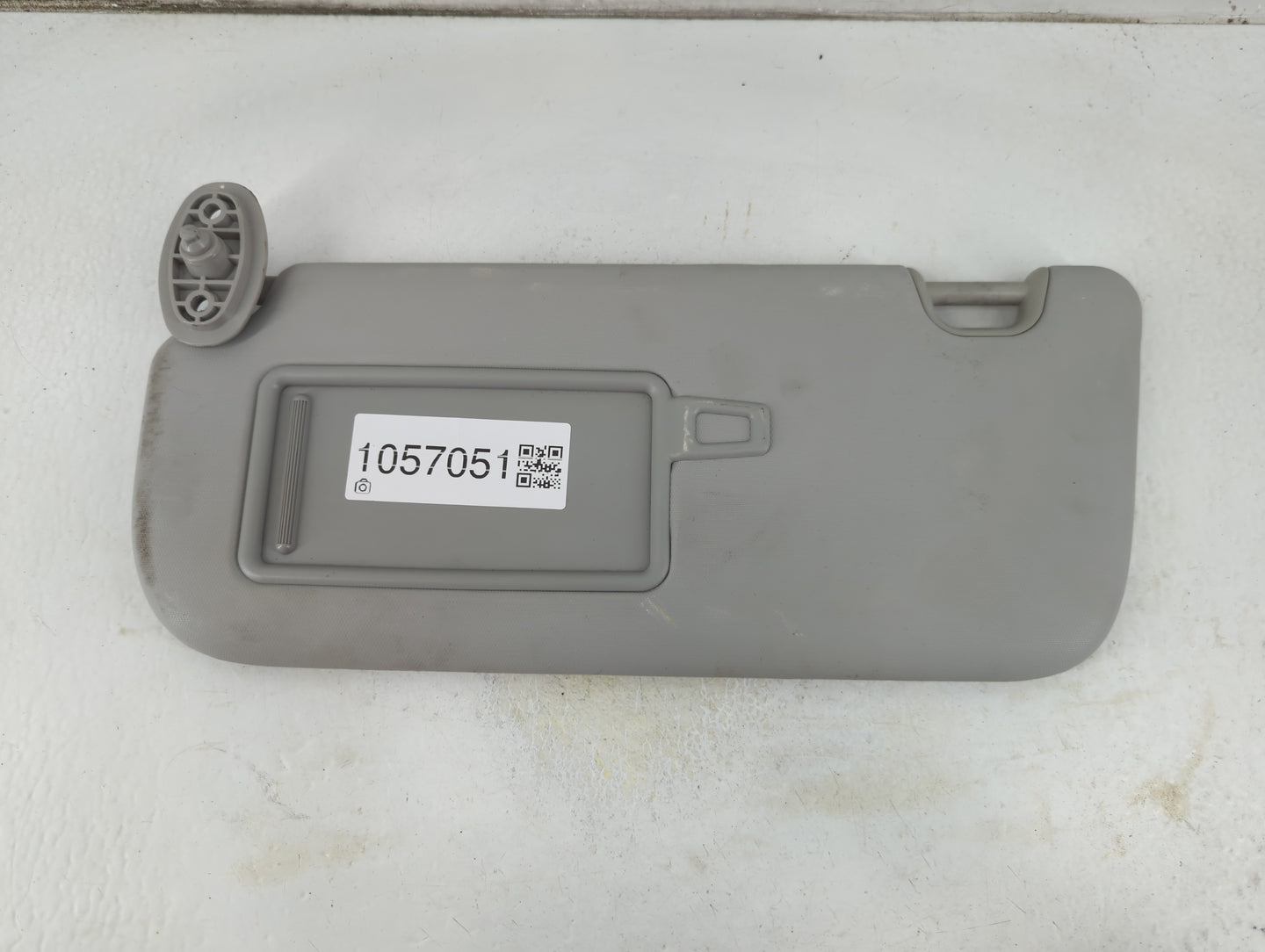 2014-2019 Kia Soul Sun Visor Shade Replacement Driver Left Mirror Fits Fits 2014 2015 2016 2017 2018 2019 OEM Used Auto Part