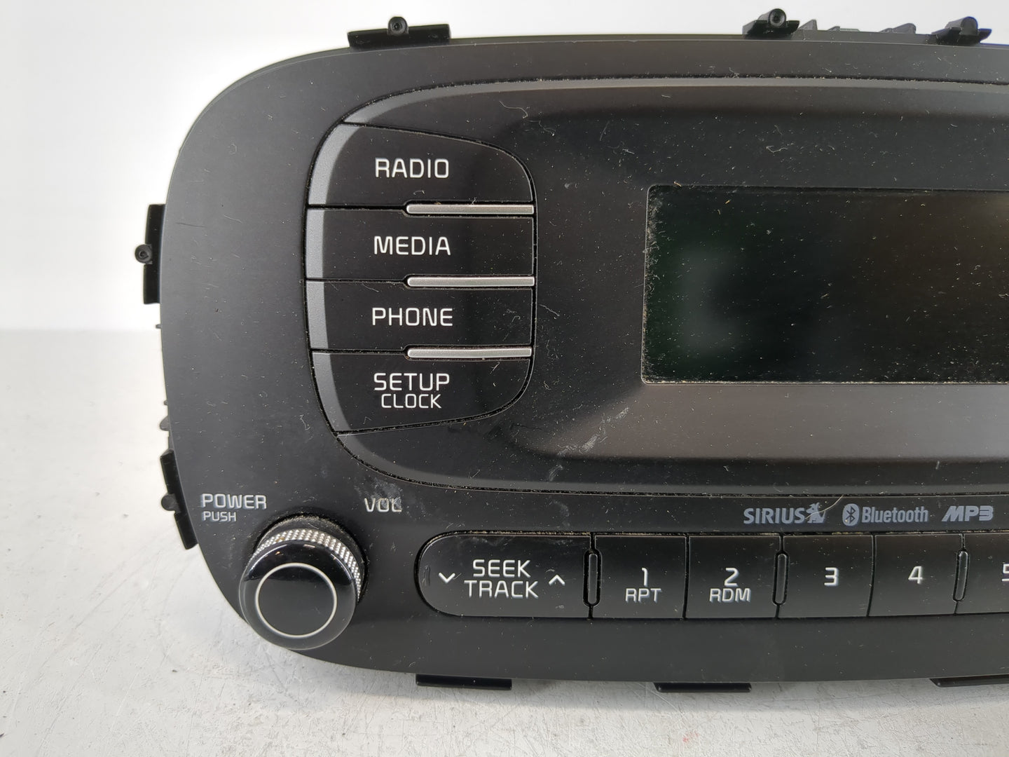 2014-2016 Kia Soul Radio AM FM Cd Player Receiver Replacement P/N:96170B2090CA Fits Fits 2014 2015 2016 OEM Used Auto Parts 