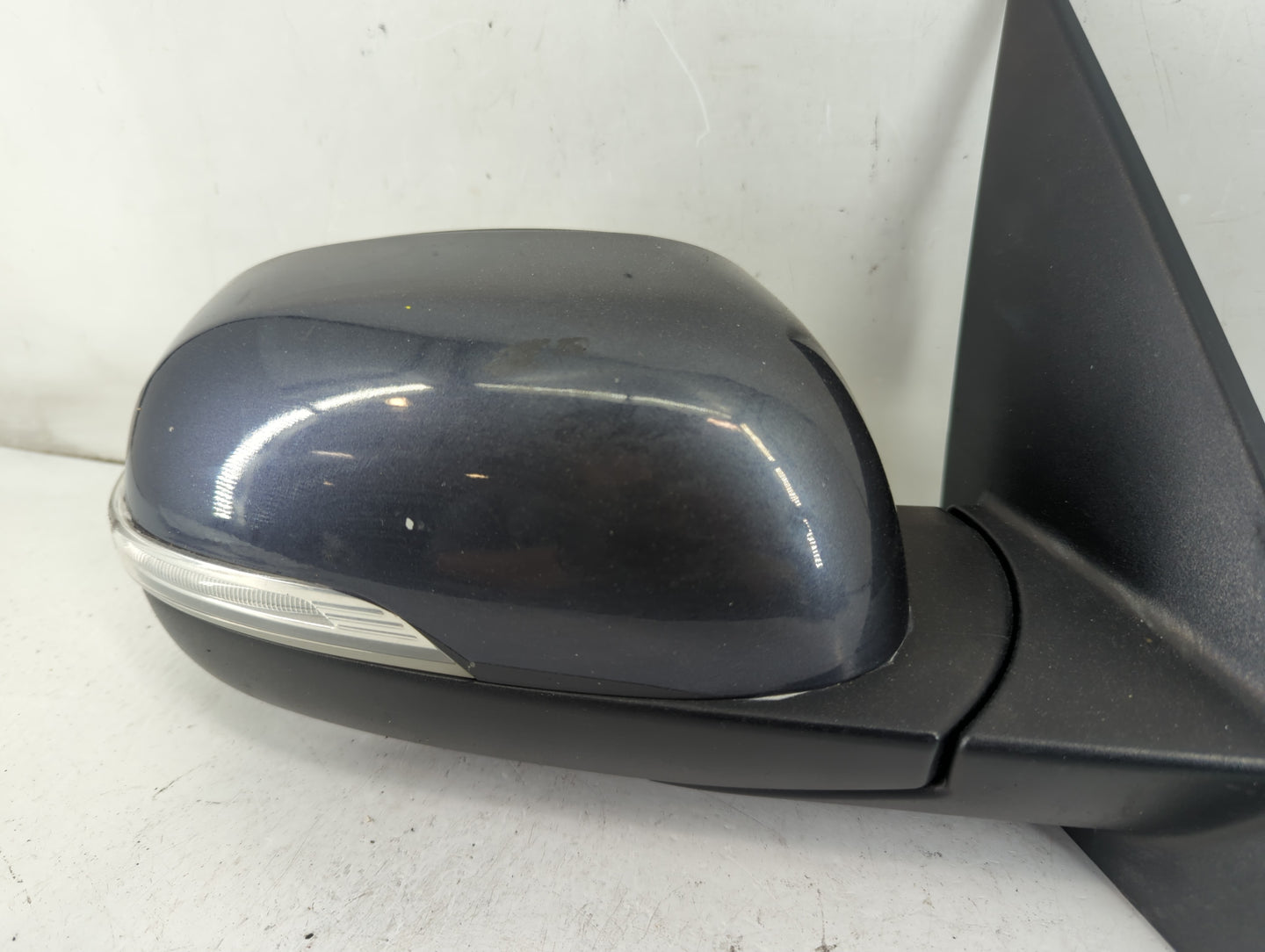2014-2016 Kia Soul Passenger Side View Mirror - Right Door Mirror OEM Used - Oemusedautoparts1.com
