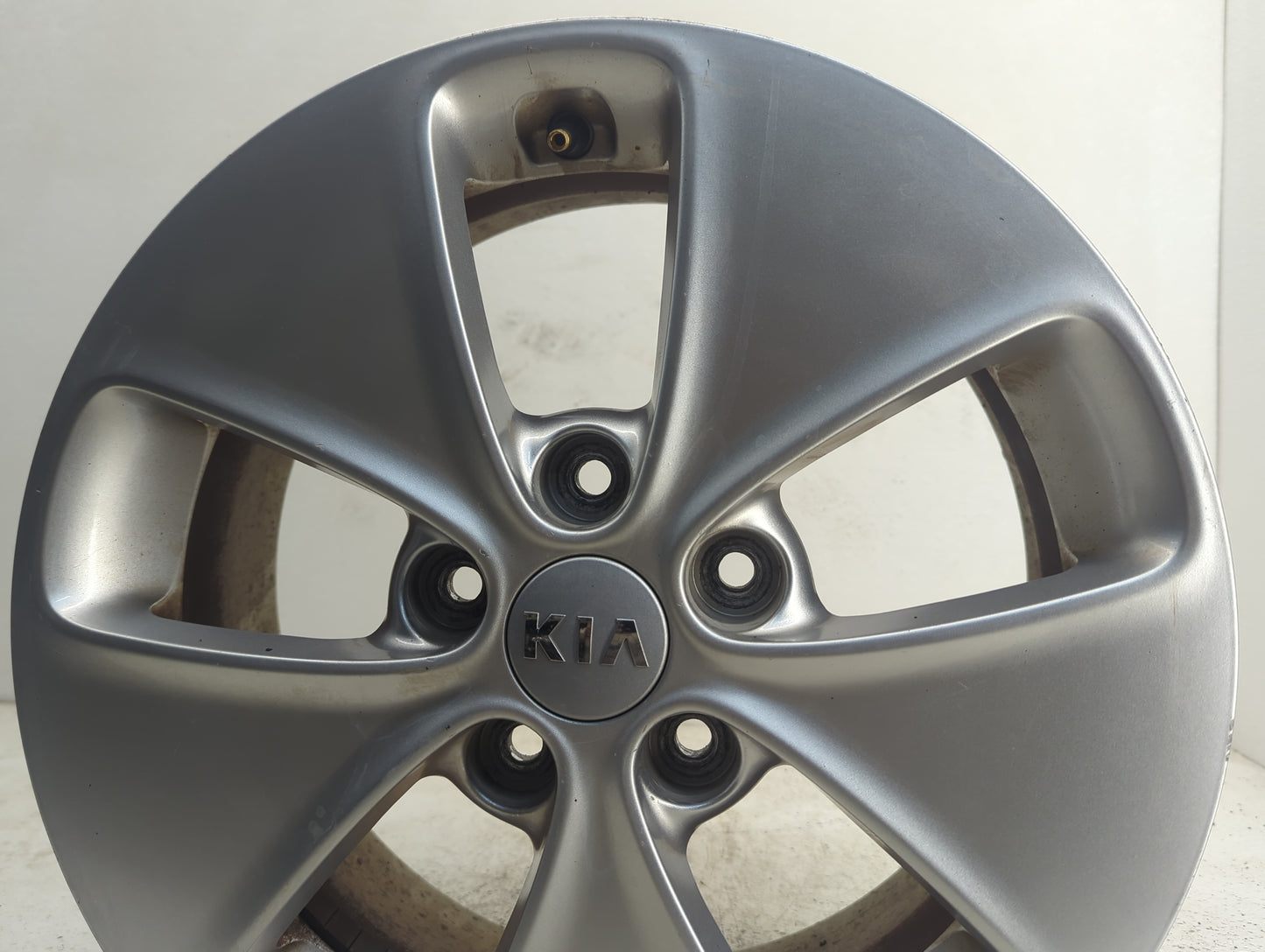 2014-2015 Kia Soul Oem Wheel Rim - Oemusedautoparts1.com