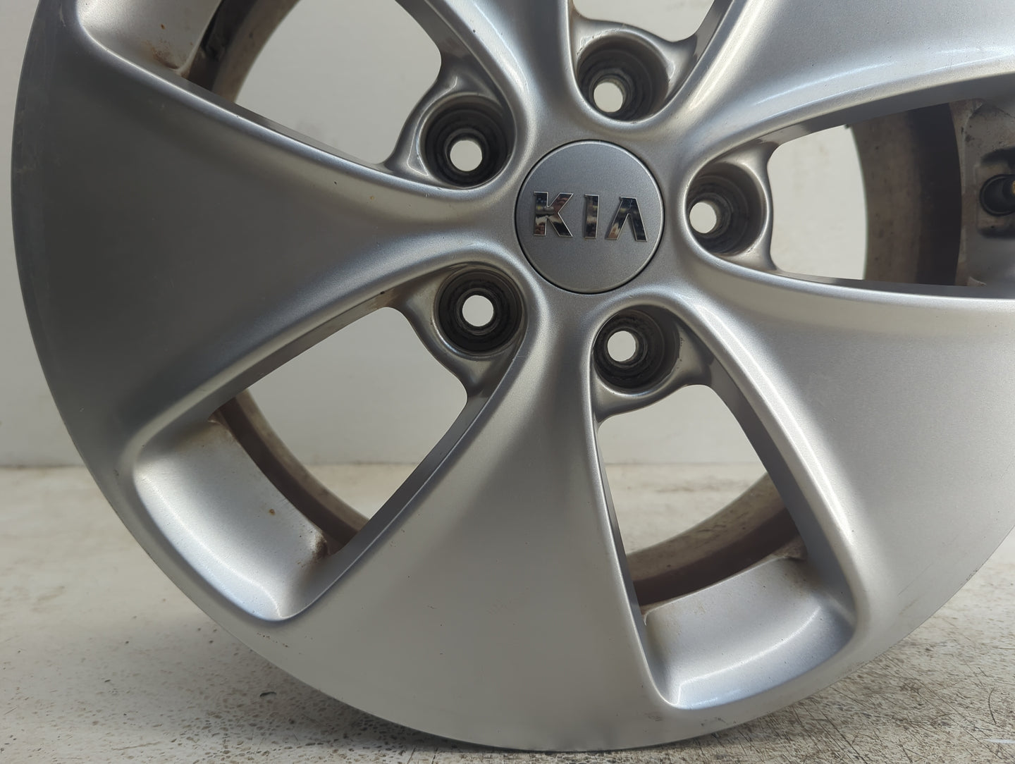 2014-2015 Kia Soul Oem Wheel Rim - Oemusedautoparts1.com