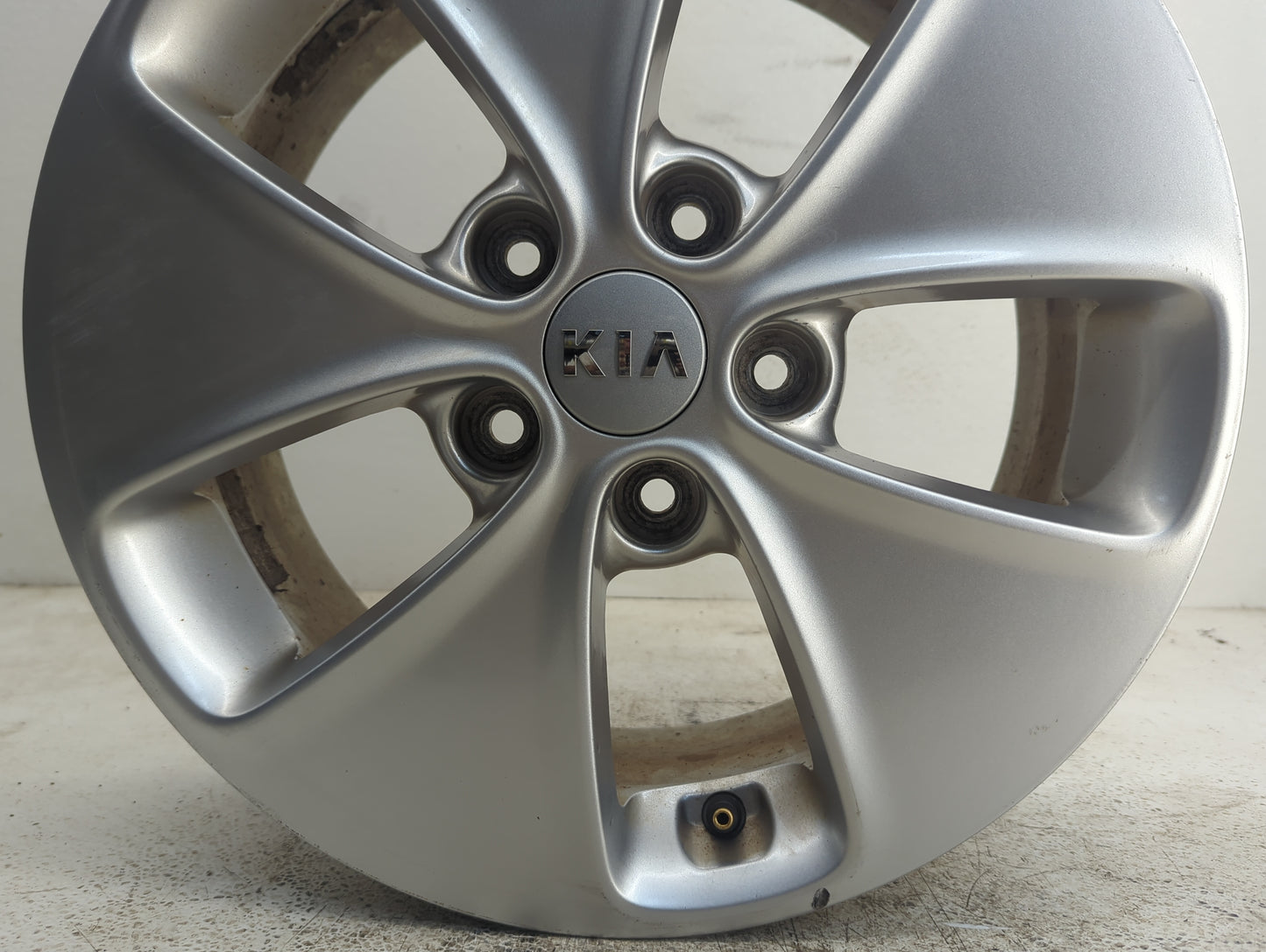 2014-2015 Kia Soul Oem Wheel Rim - Oemusedautoparts1.com