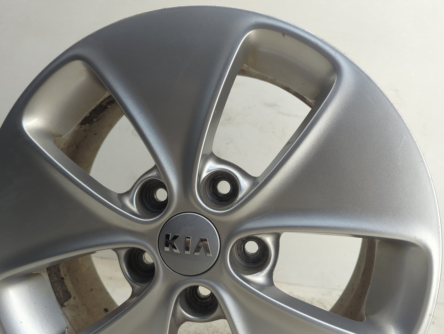 2014-2015 Kia Soul Oem Wheel Rim - Oemusedautoparts1.com