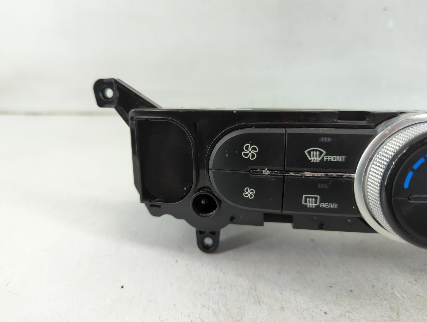 2014-2016 Kia Soul Climate Control Module Temperature AC/Heater Replacement P/N:97250-B2GQ0CA 97250-B2G0CA Fits OEM Used Aut