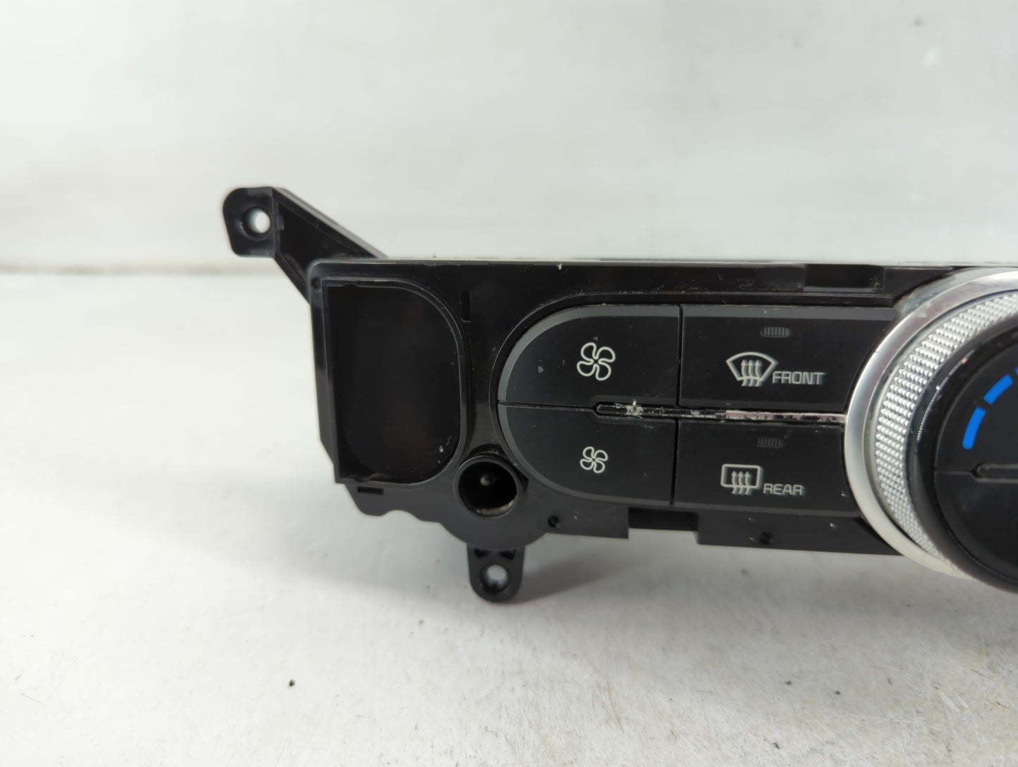2014-2016 Kia Soul Climate Control Module Temperature AC/Heater Replacement P/N:97250-B2GQ0CA 97250-B2G0CA Fits OEM Used Aut
