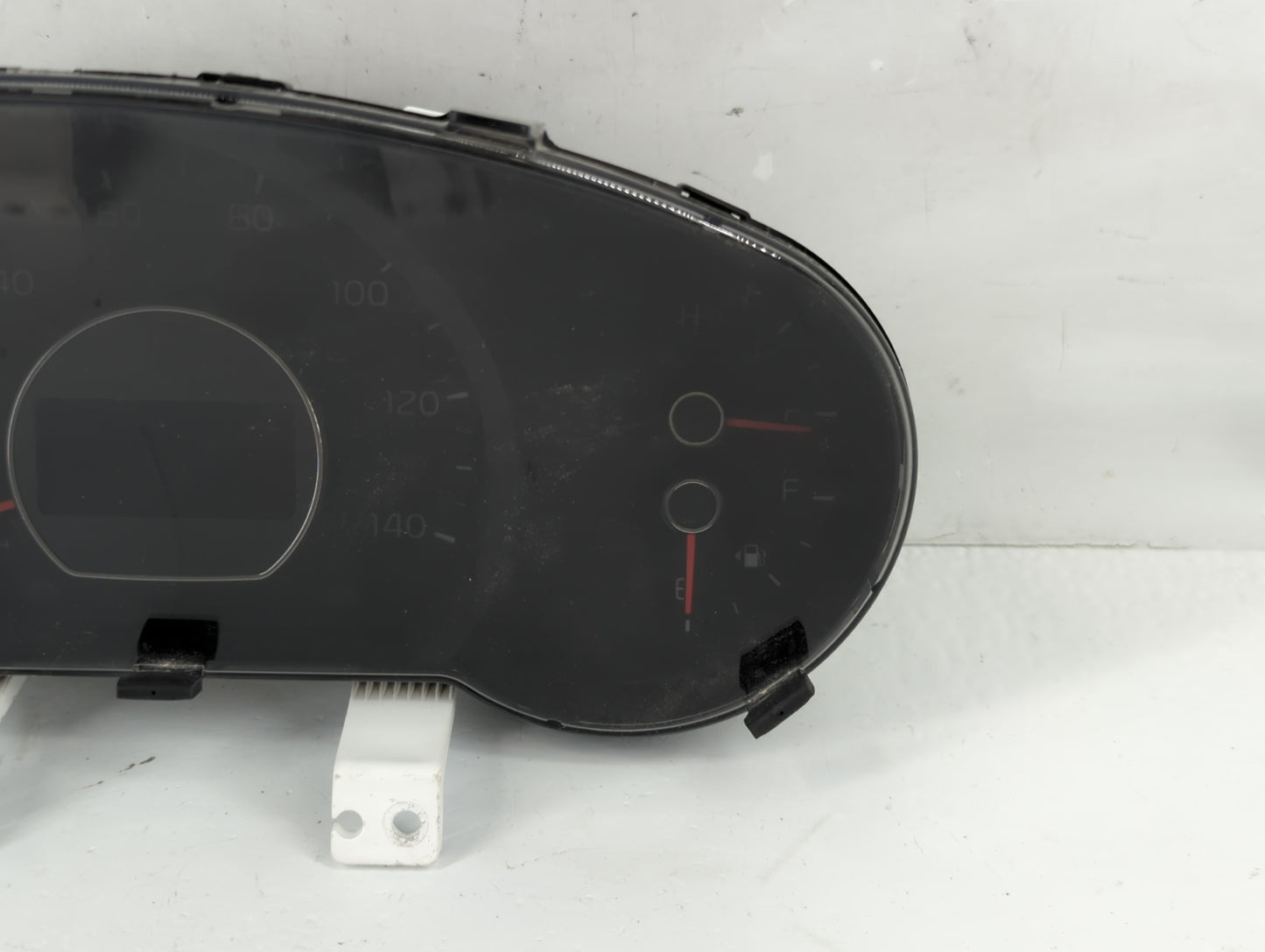 2014-2015 Kia Soul Instrument Cluster Speedometer Gauges Fits Fits 2014 2015 OEM Used Auto Parts - Oemusedautoparts1.com